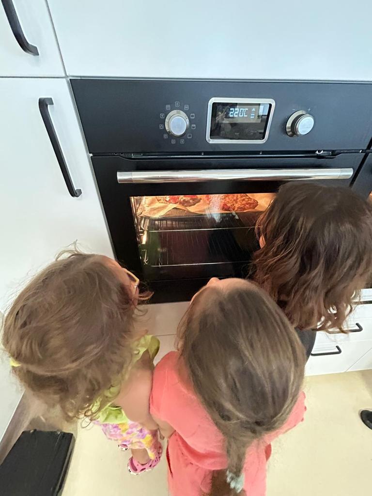 350f3d43-0bd1-46f3-bcc9-11a6b618ccb5