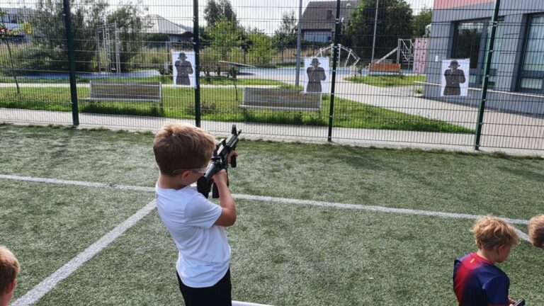 bafc907a-8e22-4cf7-b3f2-14152172fbb2