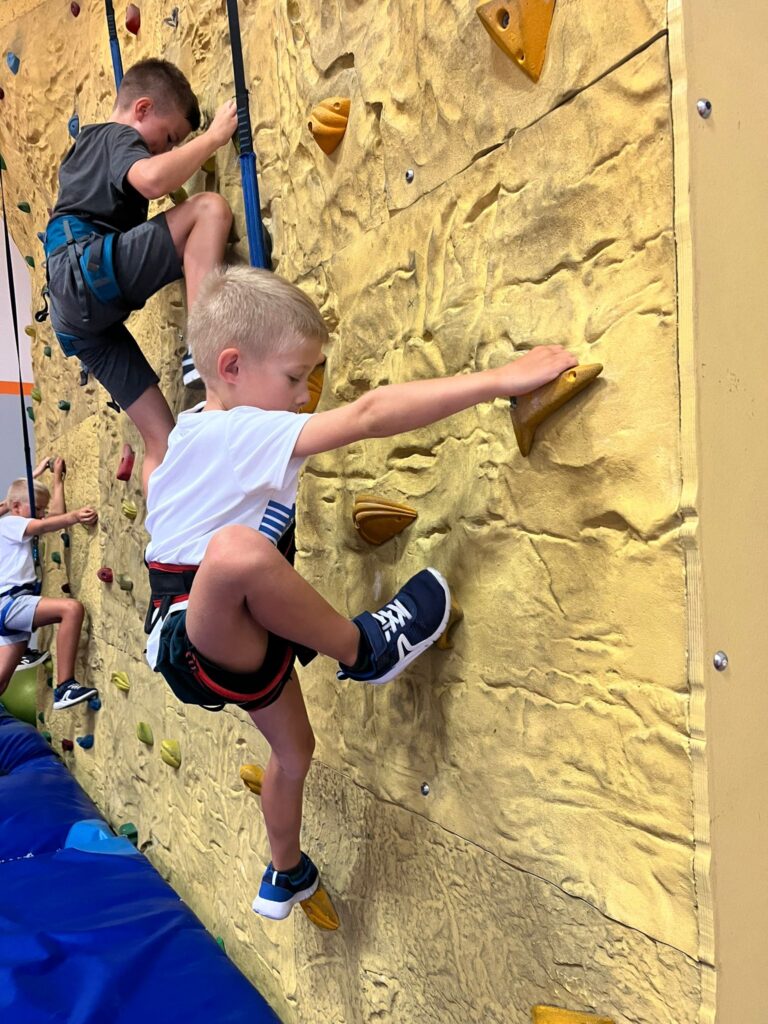 457056158_1006041394646016_8184106712964883465_n